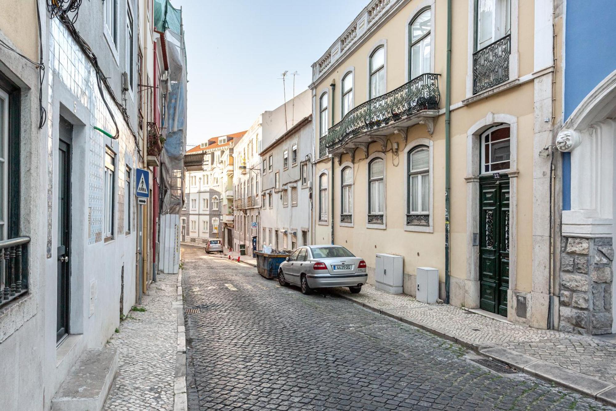 Joivy Minimalistic Apt W Patio In Principe Real Lisboa Exterior foto
